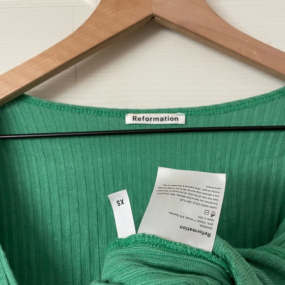 Reformation Green Ribbed Crop Top - Picture 3 of 3